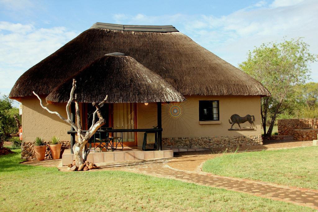 Ukutula Lion Lodge Beestekraal  Стая снимка